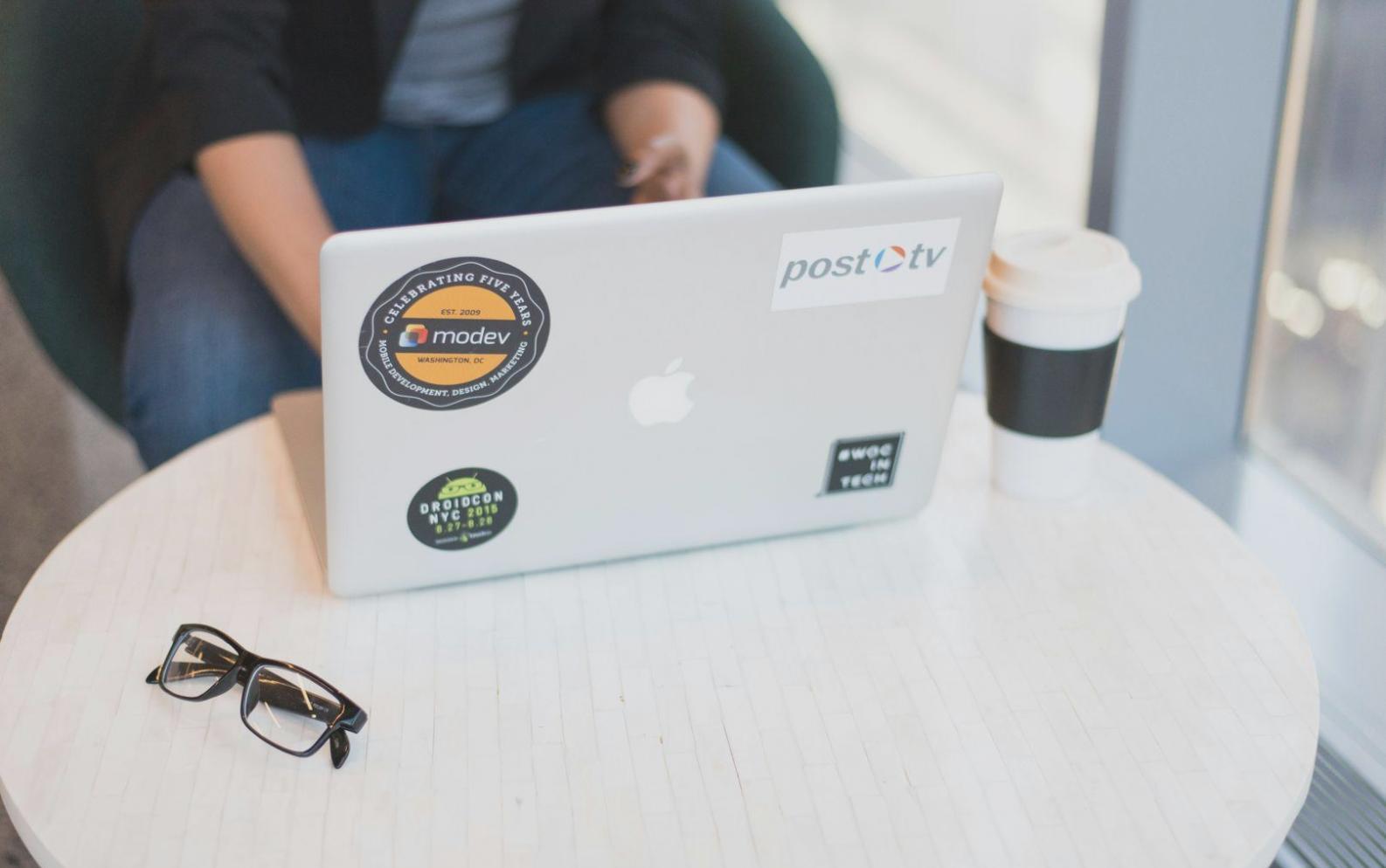 Participantes en taller de análisis financiero básico